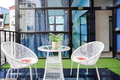 Appartement — 5 to 10 bedrooms houses